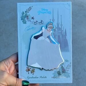Disney princess Cinderella eyeshadow palette